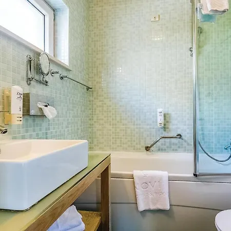 Apartment Amazing In With Outdoor Swimming Pool, Sauna And 2 Bedrooms