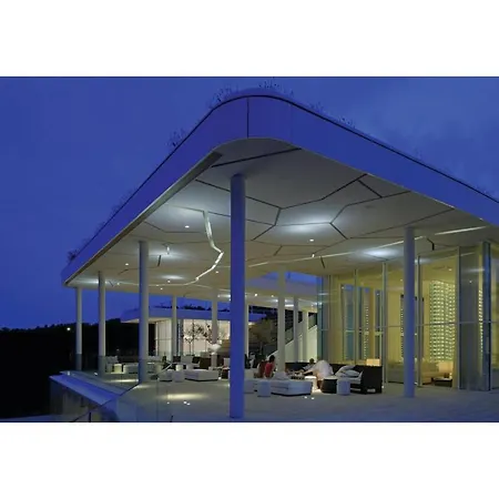 Amazing In With Outdoor Swimming Pool, Sauna And 2 Bedrooms Novi Vinodolski